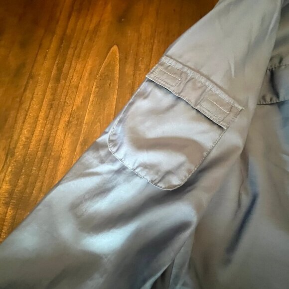 Gap Blue Rain/Windbreaker Jacket, 4 Pockets, 3/4 Velcro Neck Opening, Size XL - Picture 13 of 15